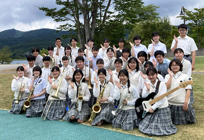 富士学苑中学高校ジャズバンド部（Moon Inlet Sounds Orchestra）